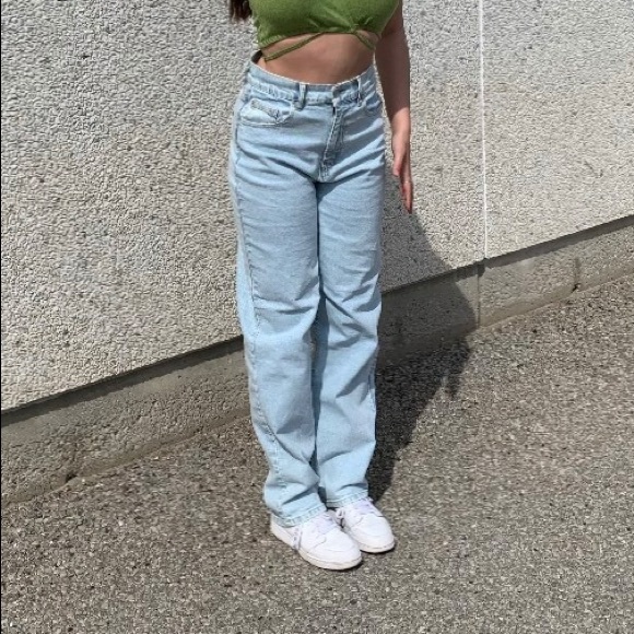 SOLD ON DEPOP- Ardene high waisted baggy jeans - Picture 2 of 6